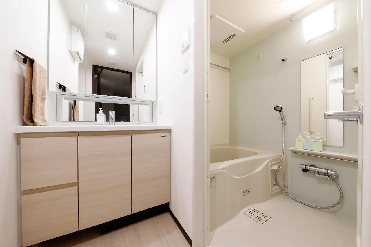 Mat Oshiage Apartment Tokyo Japan